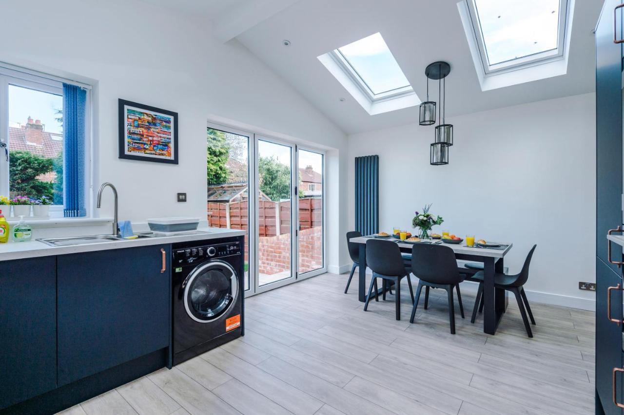 Sandileigh House By Yourstays - Luxurious 3 Bedroom House In Altrincham Exterior foto